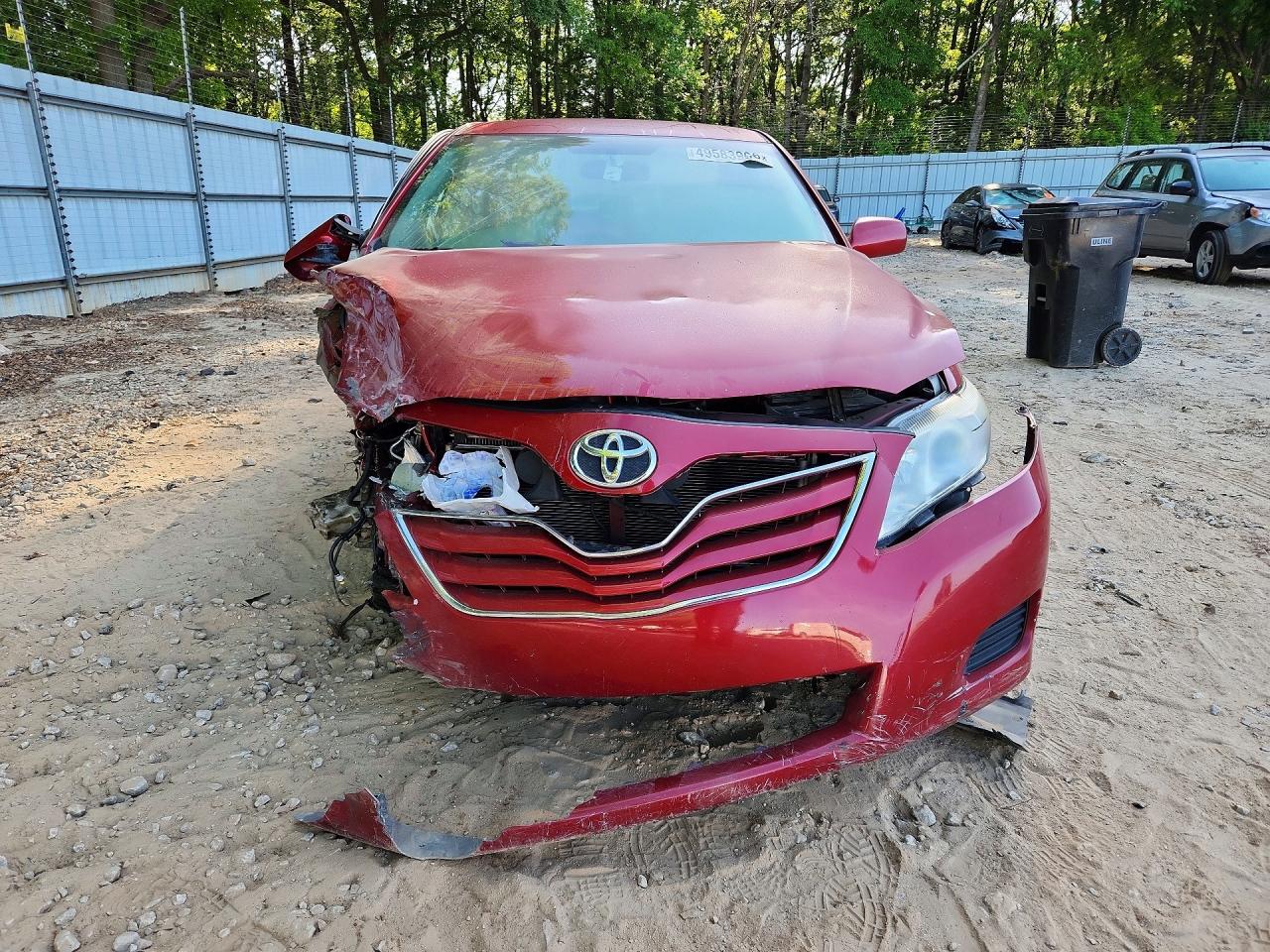 2011 TOYOTA CAMRY LE photo 13