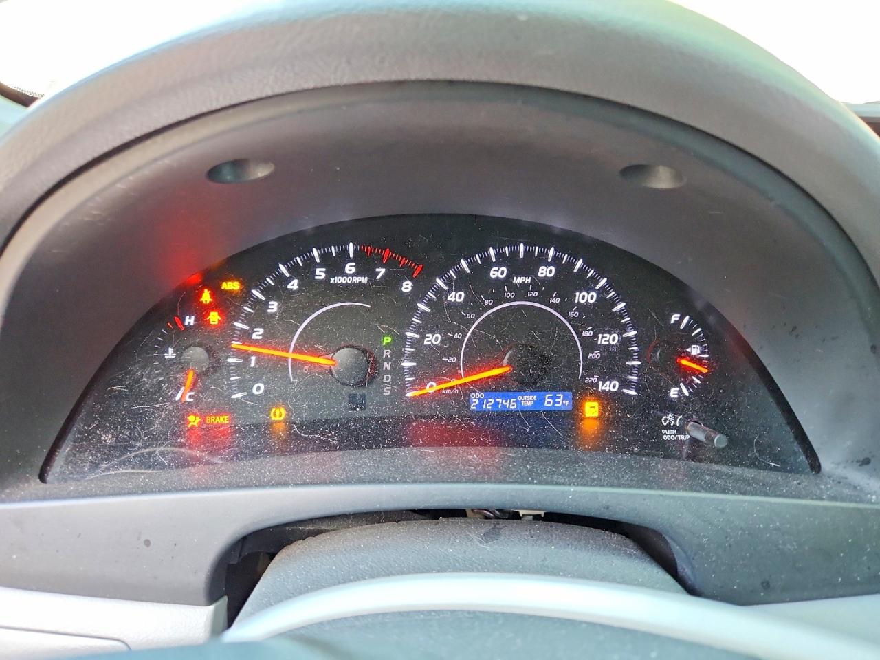 2011 TOYOTA CAMRY LE photo 25