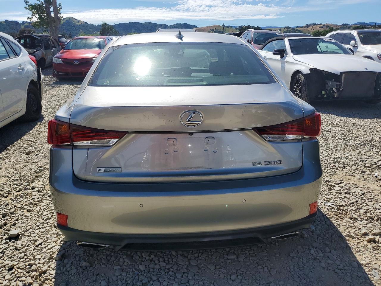 2019 LEXUS IS 300 photo 11