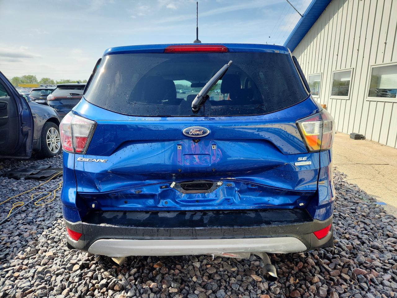 2017 FORD ESCAPE SE photo 11