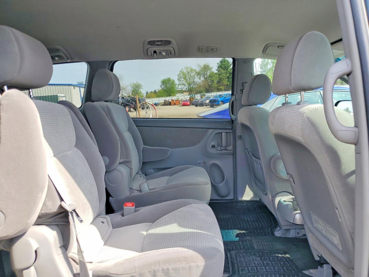 2008 TOYOTA SIENNA LE 7-PASSENGER photo 31