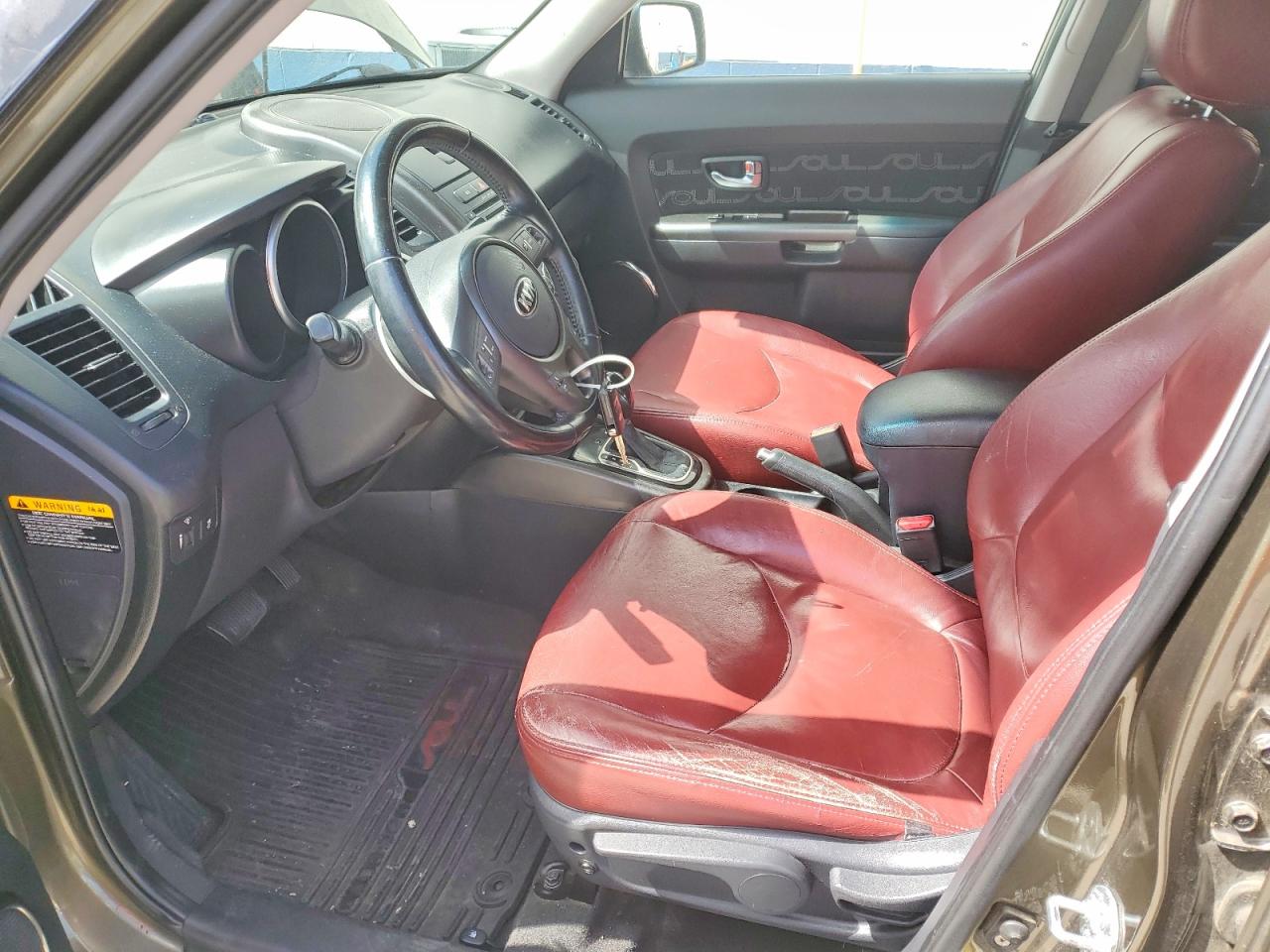 2013 KIA SOUL + photo 13