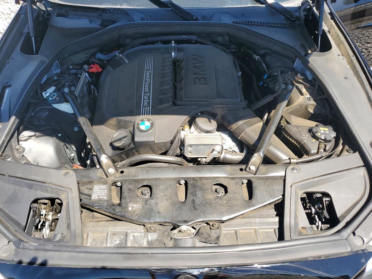 2016 BMW 535 photo 21