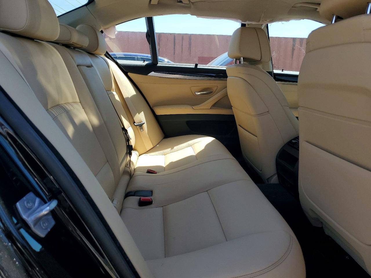 2016 BMW 535 photo 19