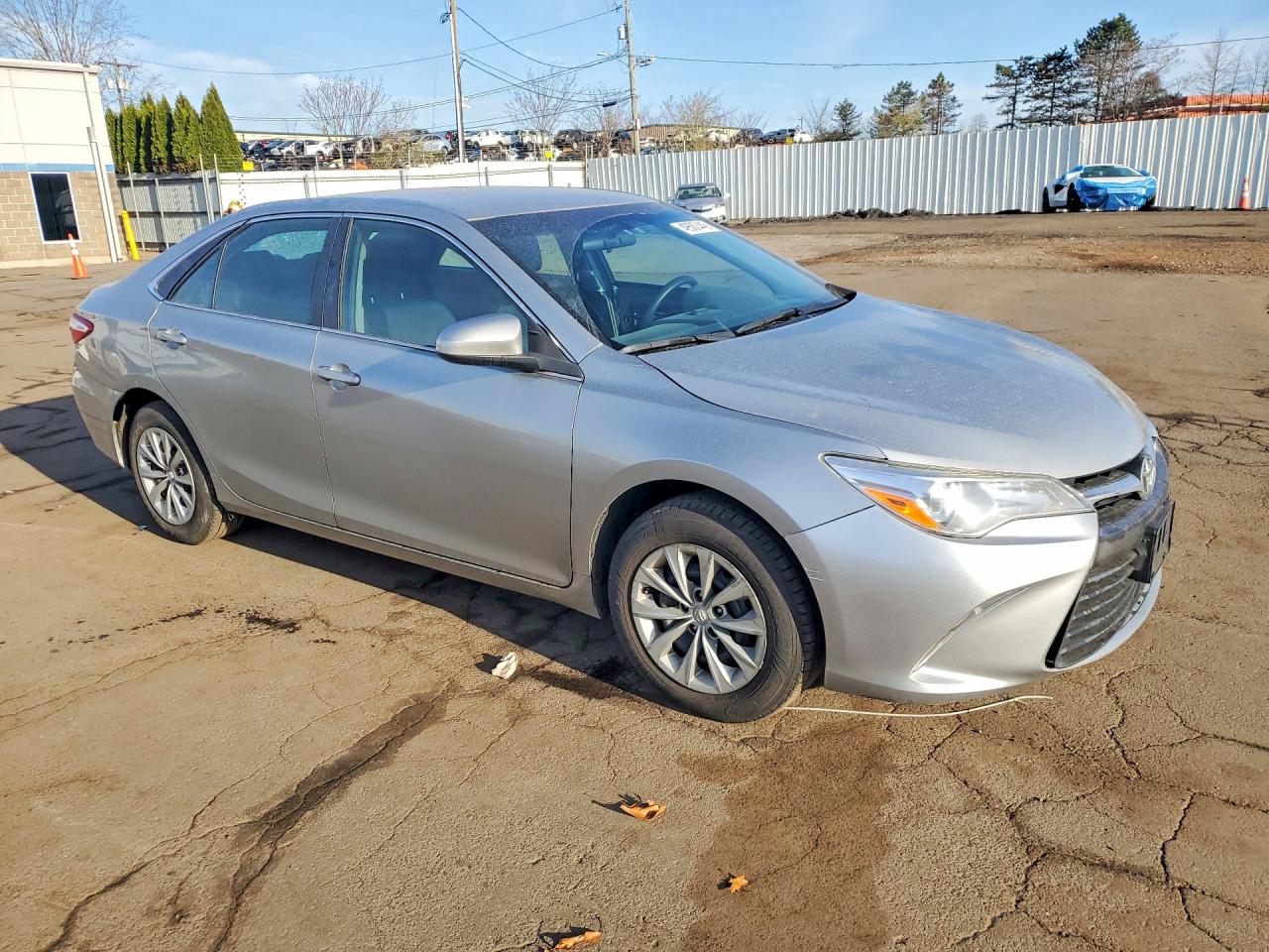 2017 TOYOTA CAMRY LE photo 10