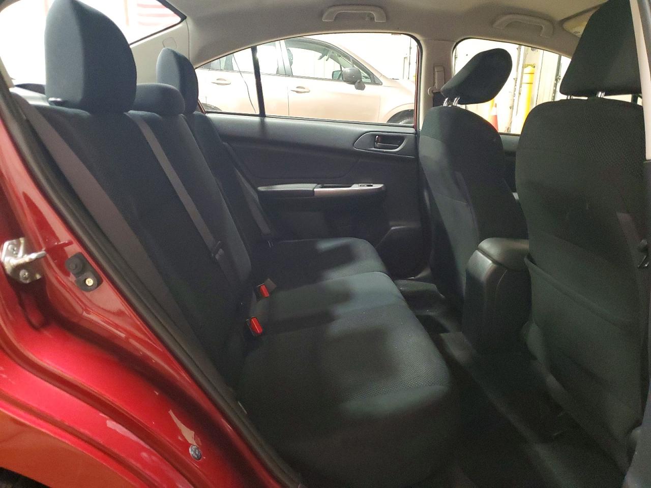 2016 SUBARU IMPREZA photo 28