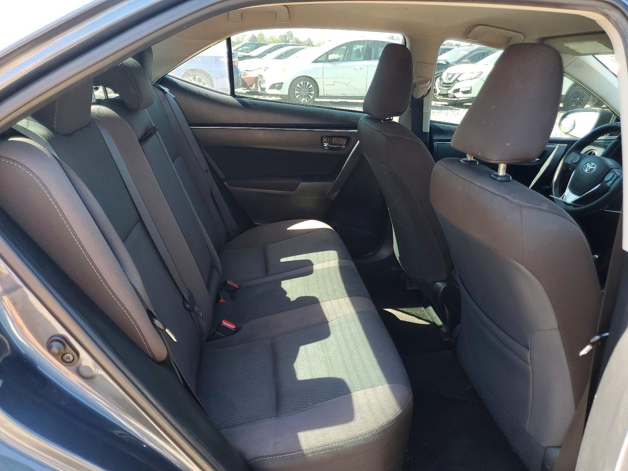 2017 TOYOTA COROLLA LE photo 19