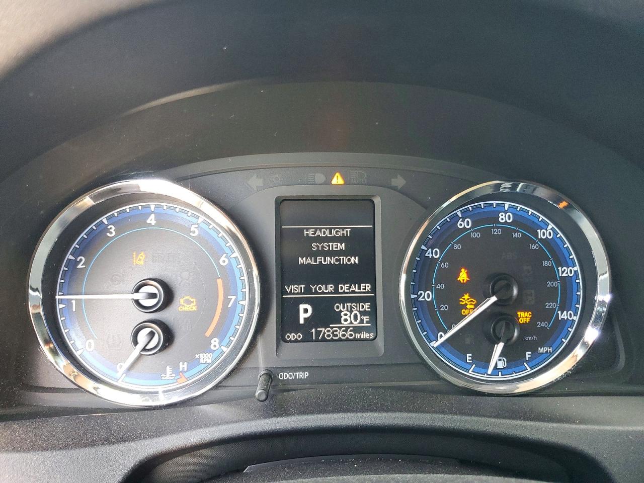 2017 TOYOTA COROLLA LE photo 17