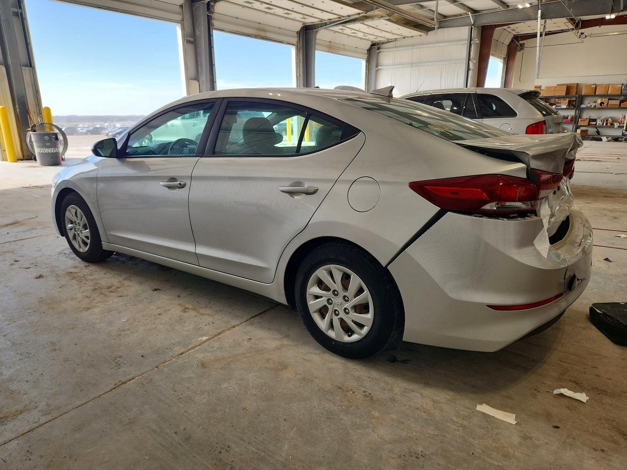2017 HYUNDAI ELANTRA SE photo 3