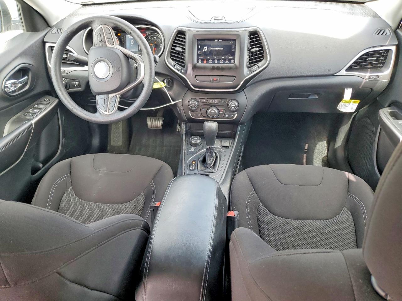 2019 JEEP CHEROKEE LATITUDE photo 15