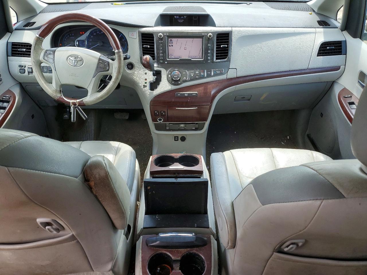 2013 TOYOTA SIENNA LIMITED 7-PASSENGER photo 15