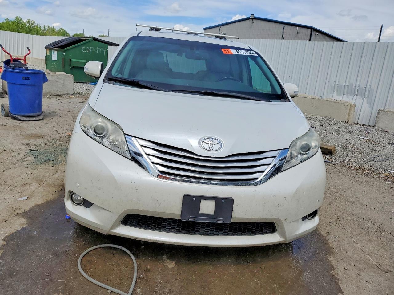 2013 TOYOTA SIENNA LIMITED 7-PASSENGER photo 9