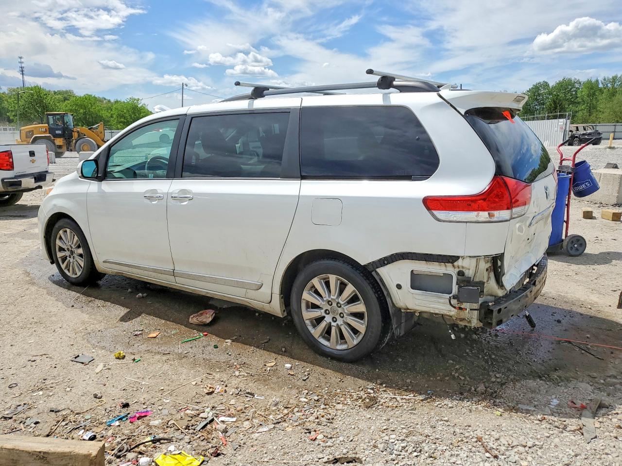 2013 TOYOTA SIENNA LIMITED 7-PASSENGER photo 3