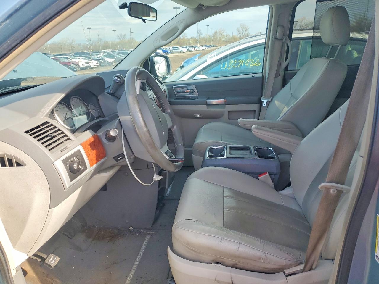 2008 CHRYSLER TOWN & COUNTRY TOURING photo 19