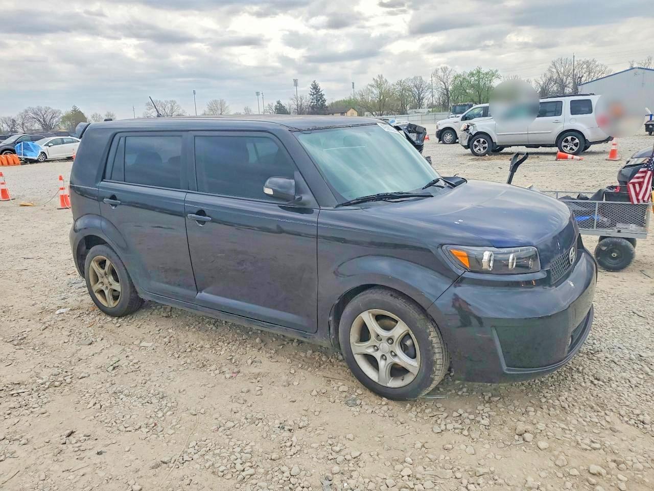 2008 TOYOTA SCION XB photo 4