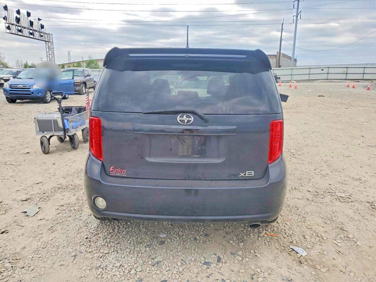 2008 TOYOTA SCION XB photo 6