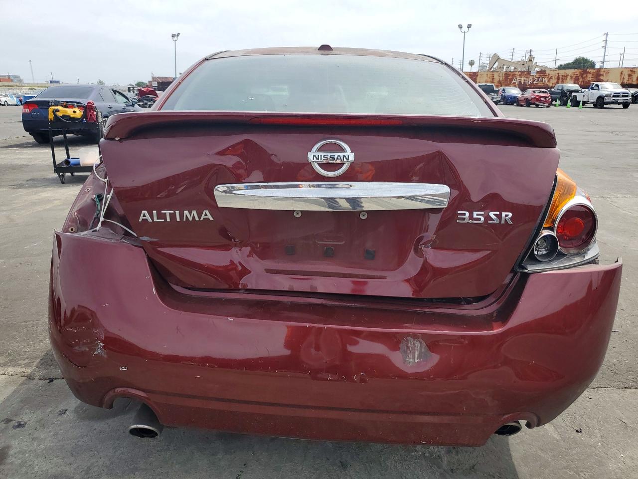 2011 NISSAN ALTIMA 3.5 SR photo 16