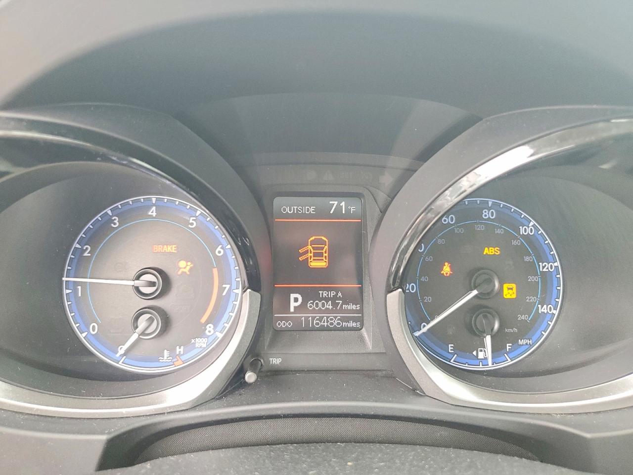 2014 TOYOTA COROLLA S PLUS photo 17