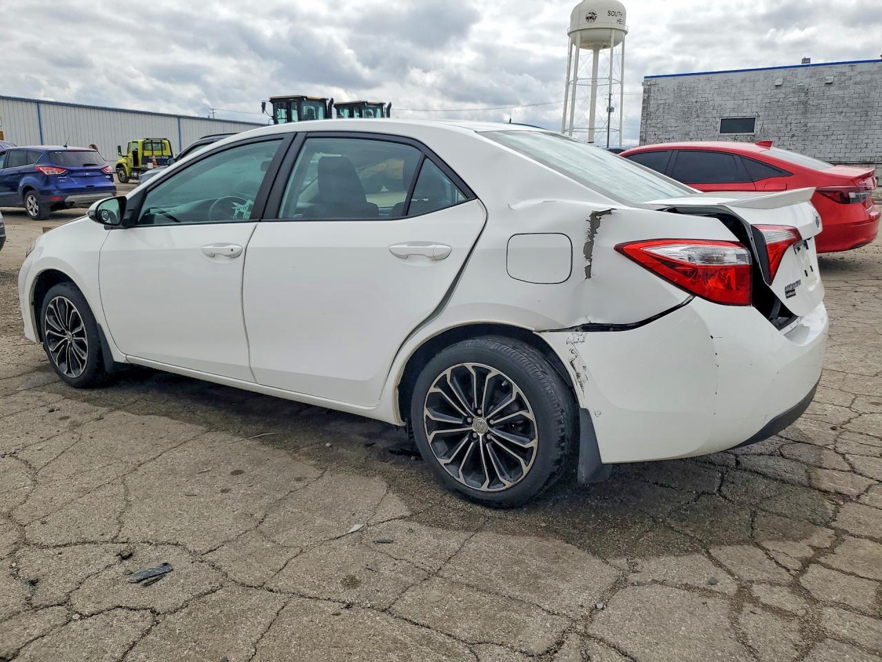 2014 TOYOTA COROLLA S PLUS photo 3