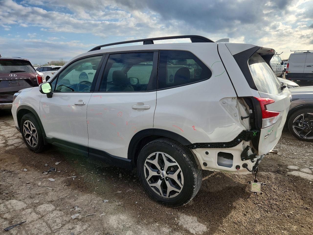2021 SUBARU FORESTER PREMIUM photo 3