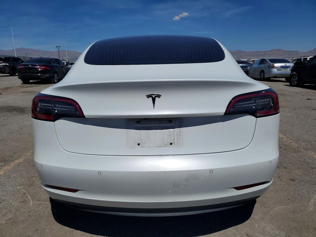2018 TESLA MODEL 3 photo 16