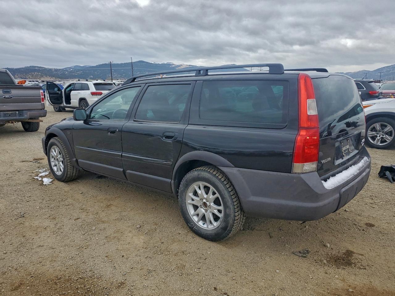 2004 VOLVO XC70 photo 4