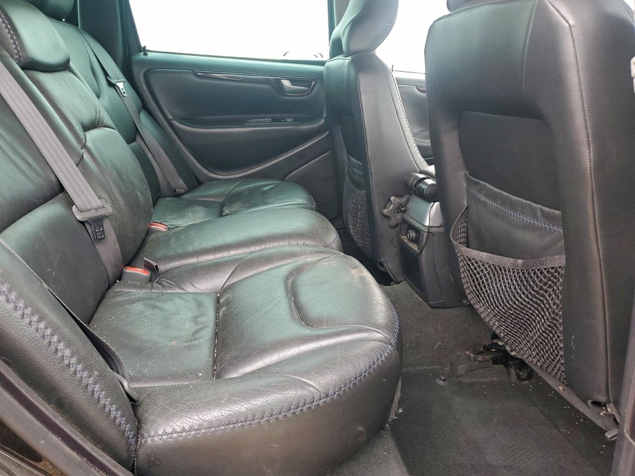 2004 VOLVO XC70 photo 31