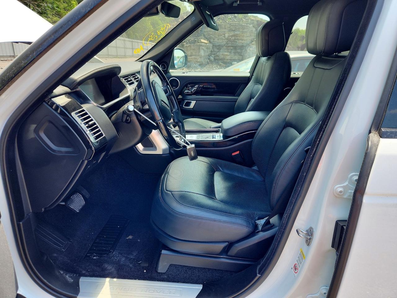 2020 LAND ROVER RANGE ROVER P525 HSE photo 13