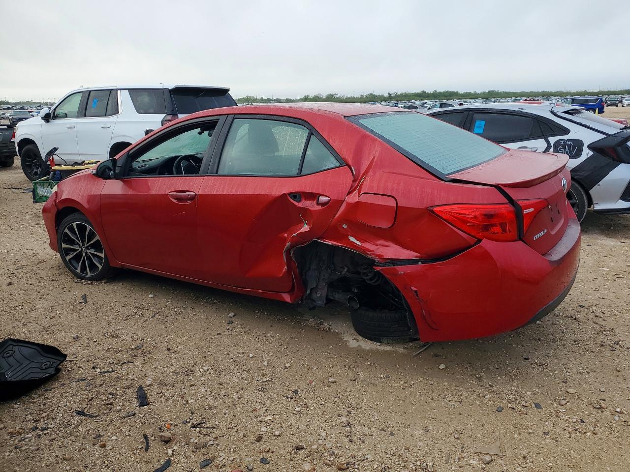 2018 TOYOTA COROLLA SE photo 4