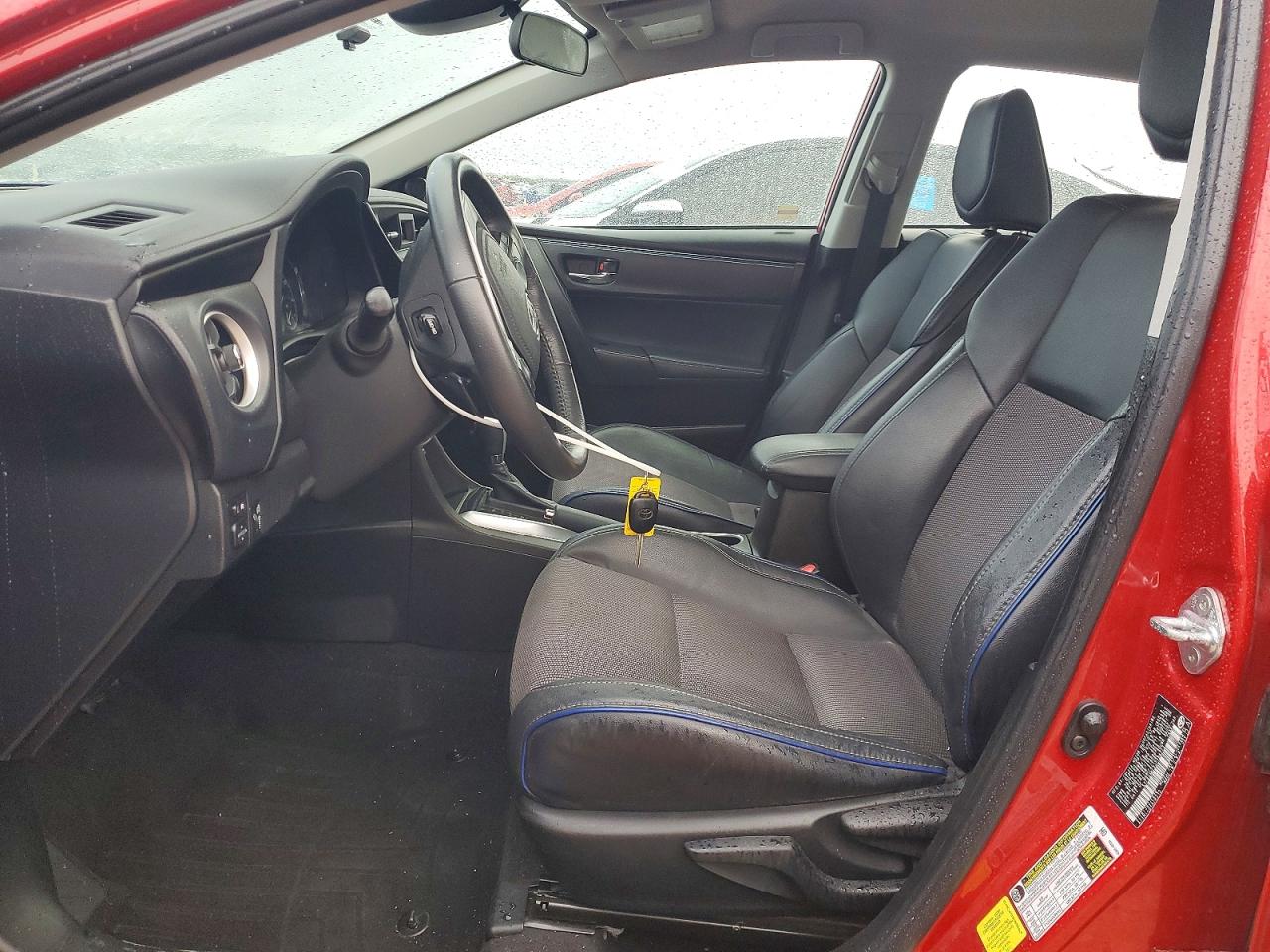 2018 TOYOTA COROLLA SE photo 19
