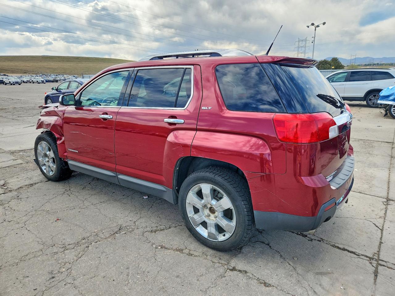 2012 GMC TERRAIN SLT photo 2