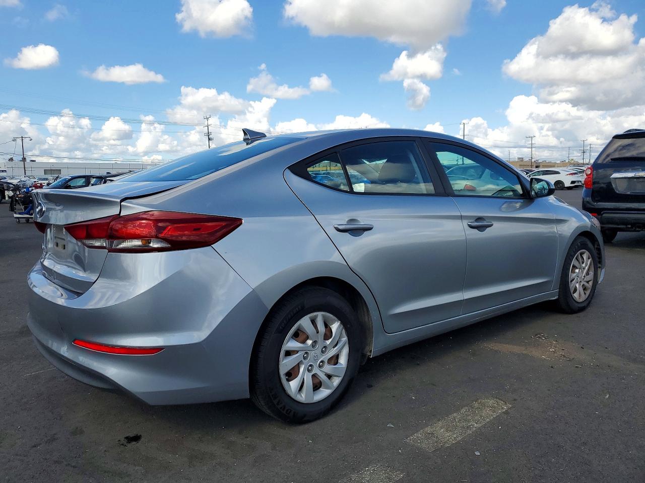 2017 HYUNDAI ELANTRA SE photo 7
