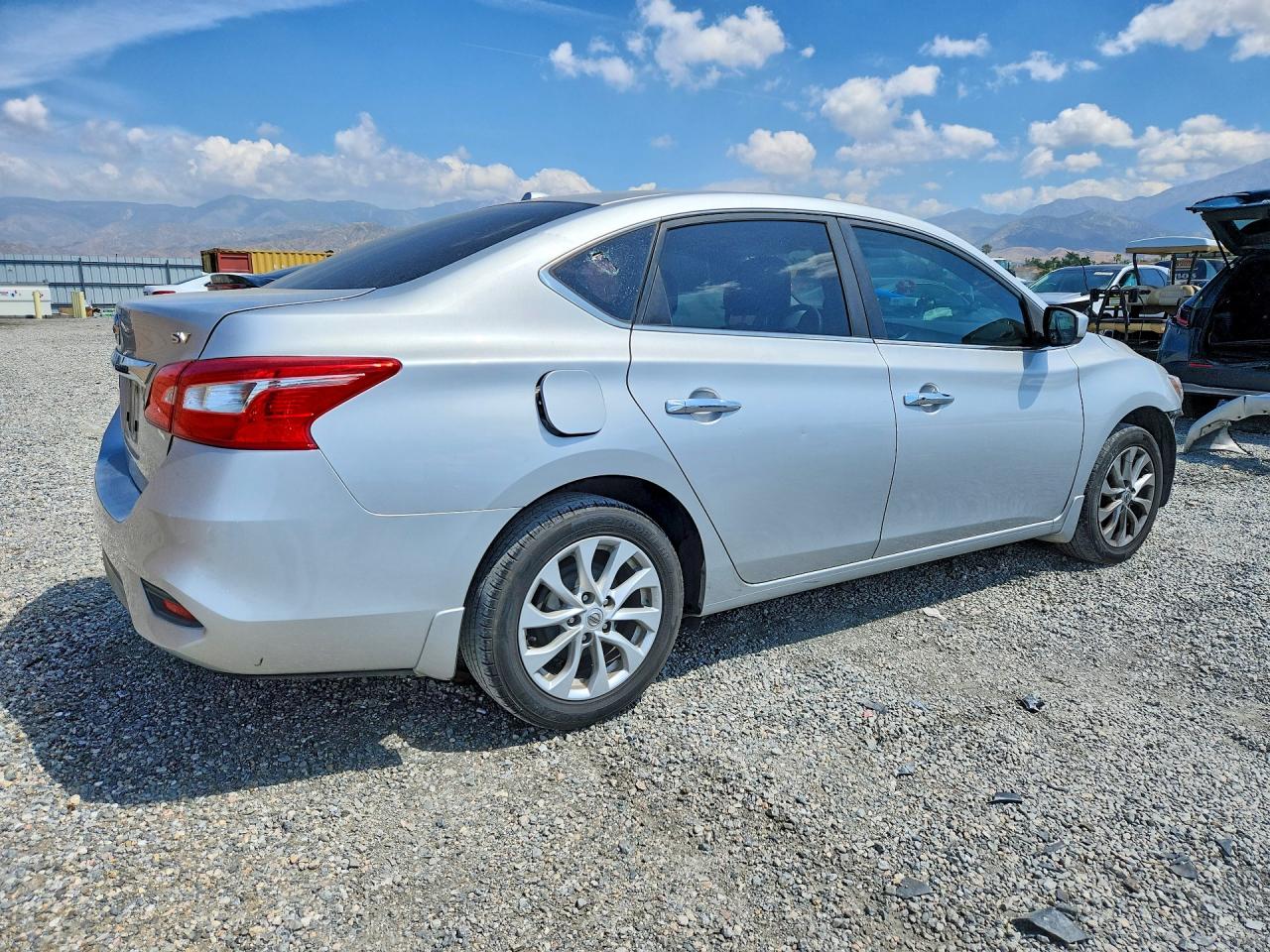 2019 NISSAN SENTRA SV photo 3