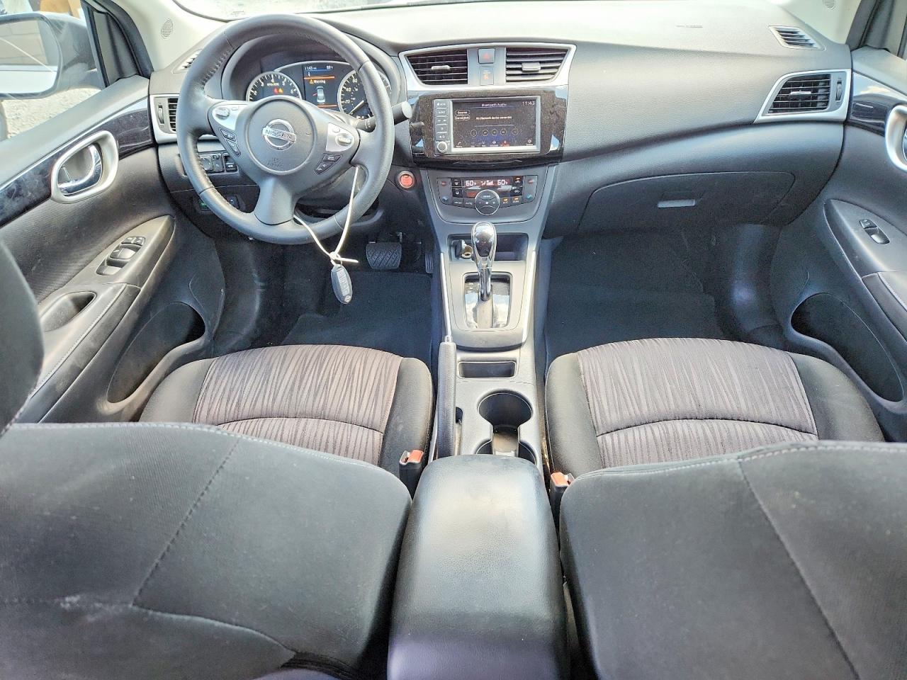 2019 NISSAN SENTRA SV photo 8