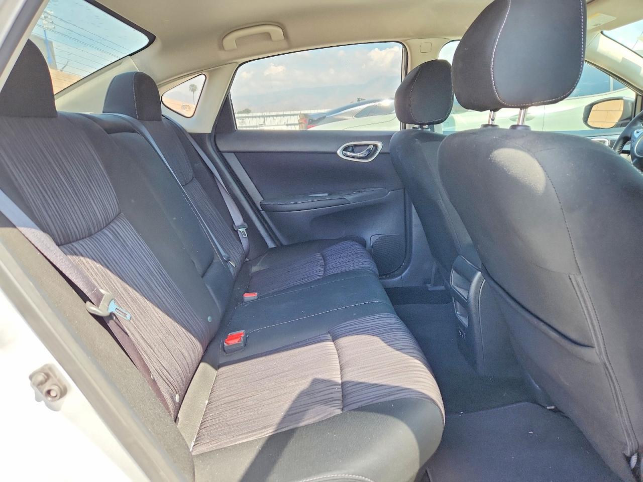 2019 NISSAN SENTRA SV photo 10