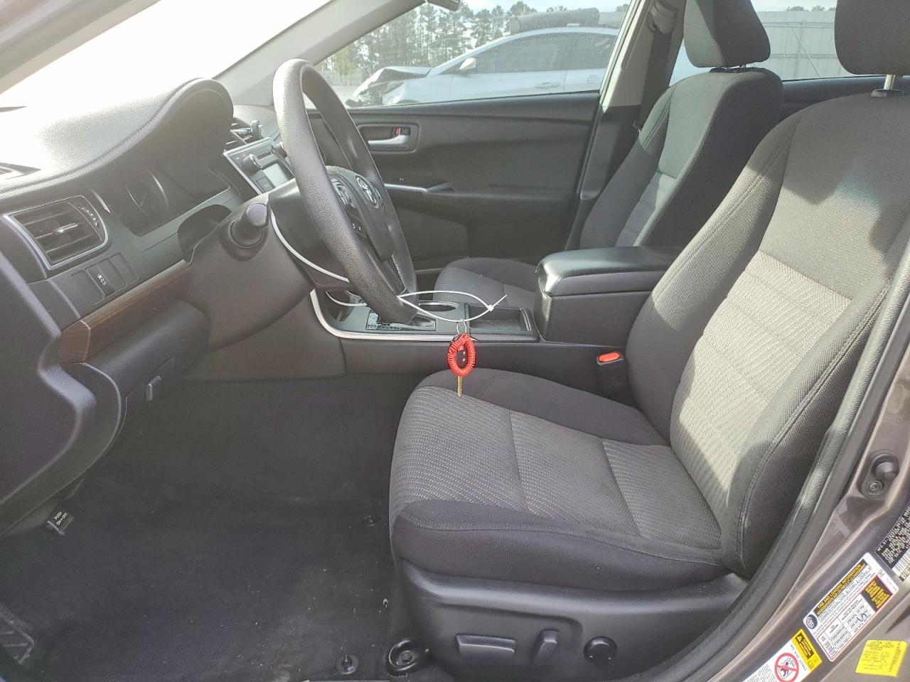2017 TOYOTA CAMRY LE photo 13