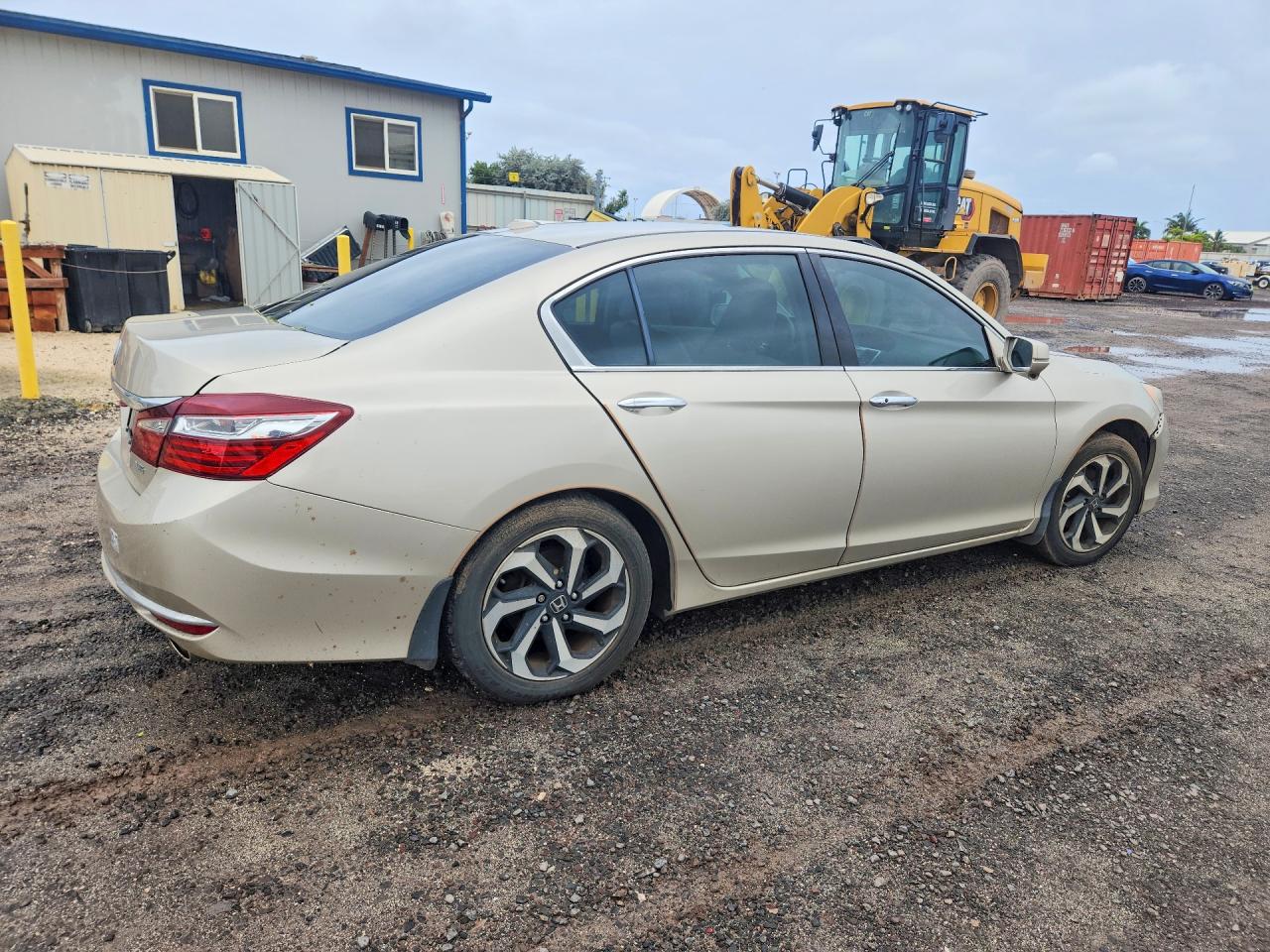 2017 HONDA ACCORD EXL photo 5