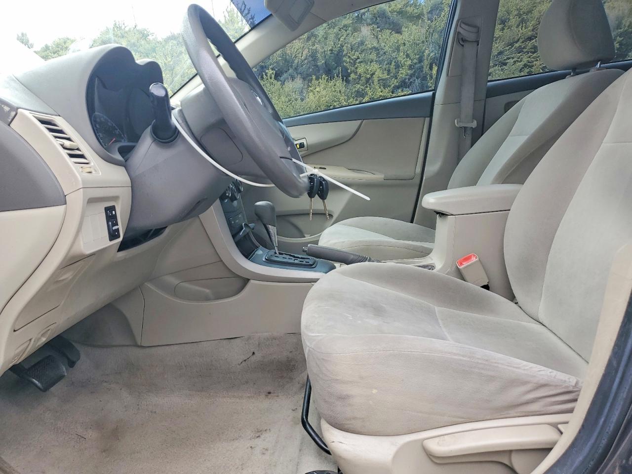 2009 TOYOTA COROLLA LE photo 7