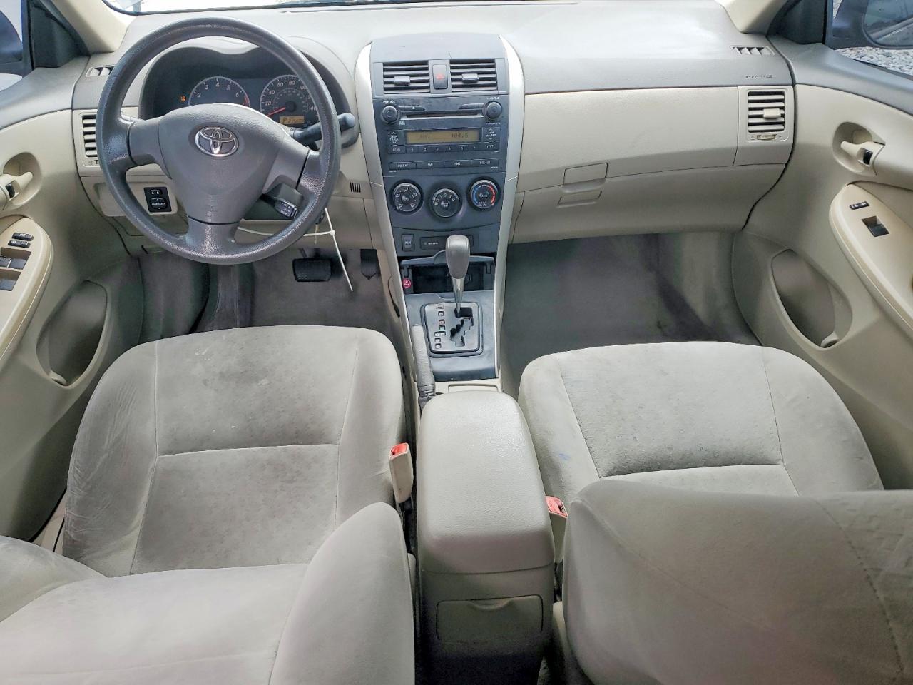 2009 TOYOTA COROLLA LE photo 8