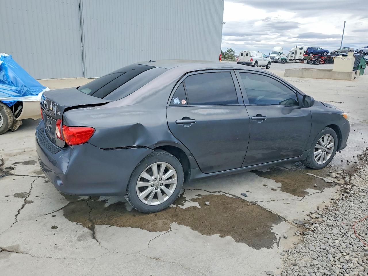 2009 TOYOTA COROLLA LE photo 3
