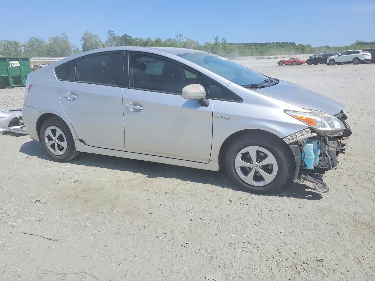 2015 TOYOTA PRIUS TWO photo 7