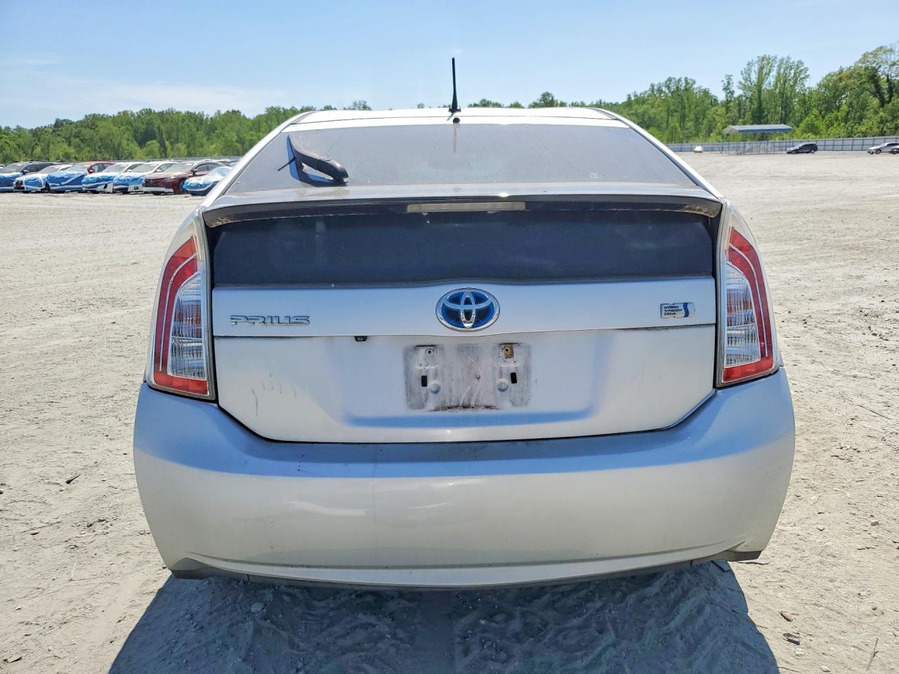 2015 TOYOTA PRIUS TWO photo 11