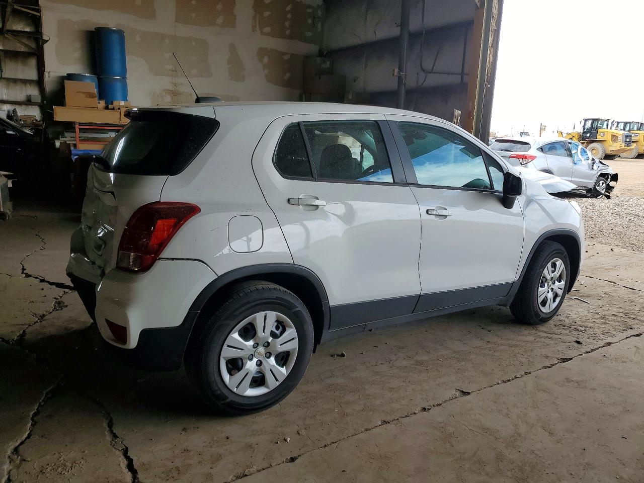 2019 CHEVROLET TRAX LS photo 5
