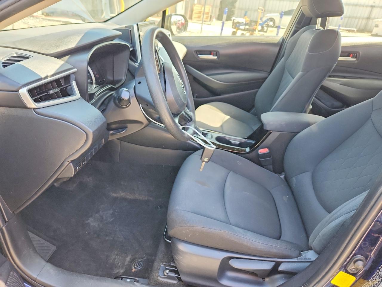 2020 TOYOTA COROLLA LE photo 13