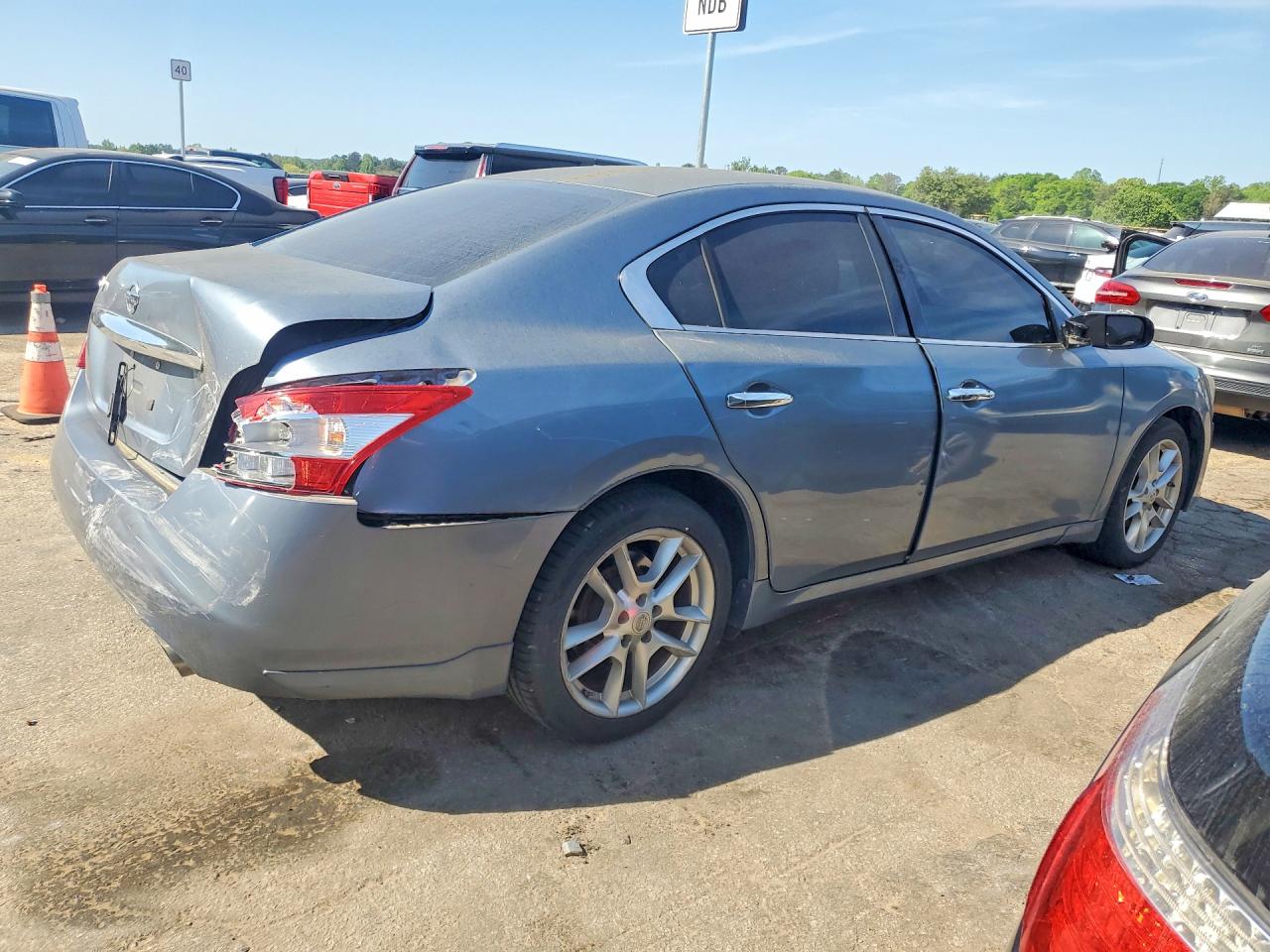 2010 NISSAN MAXIMA 3.5 S photo 7