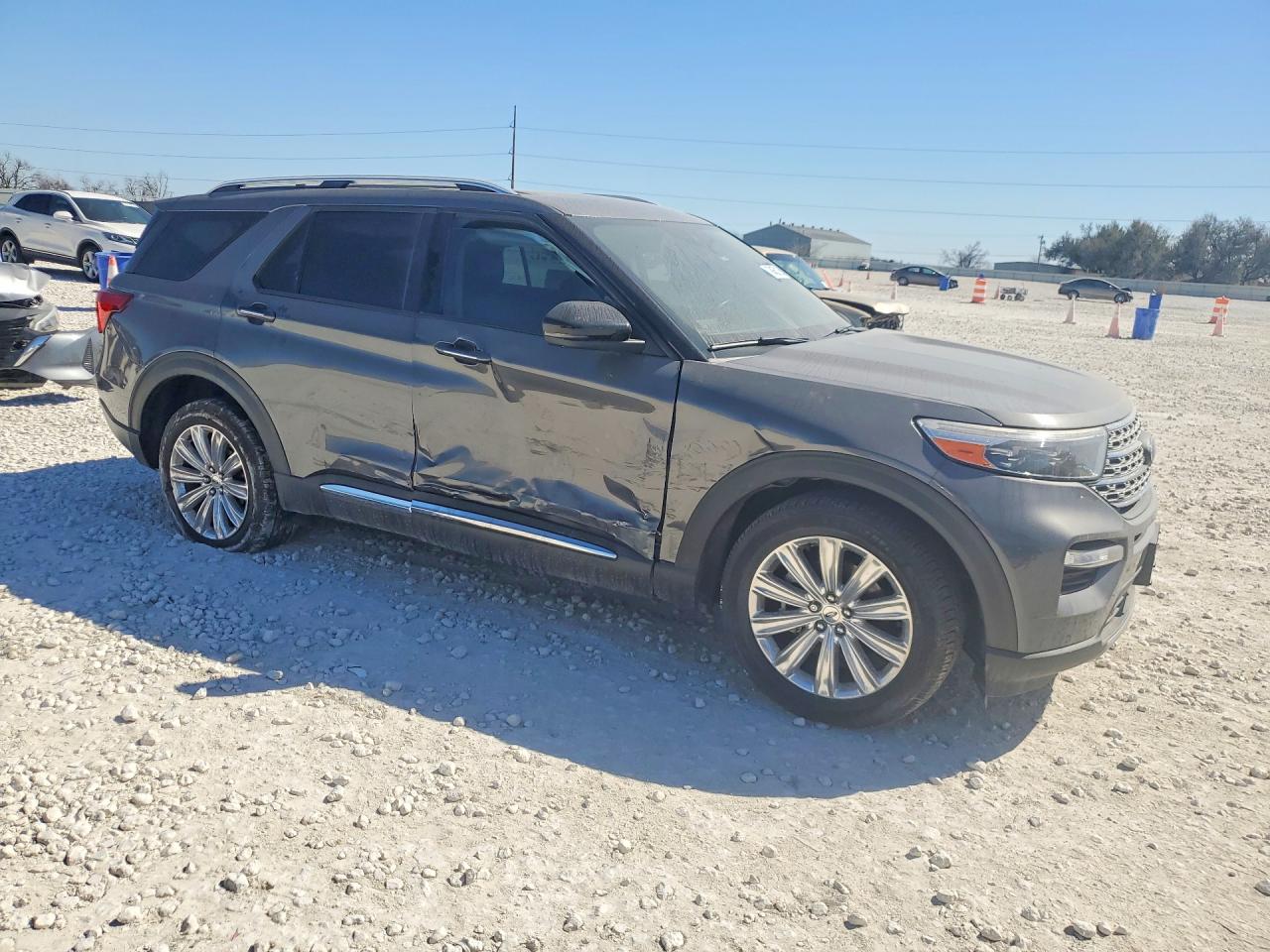 2021 FORD EXPLORER photo 4