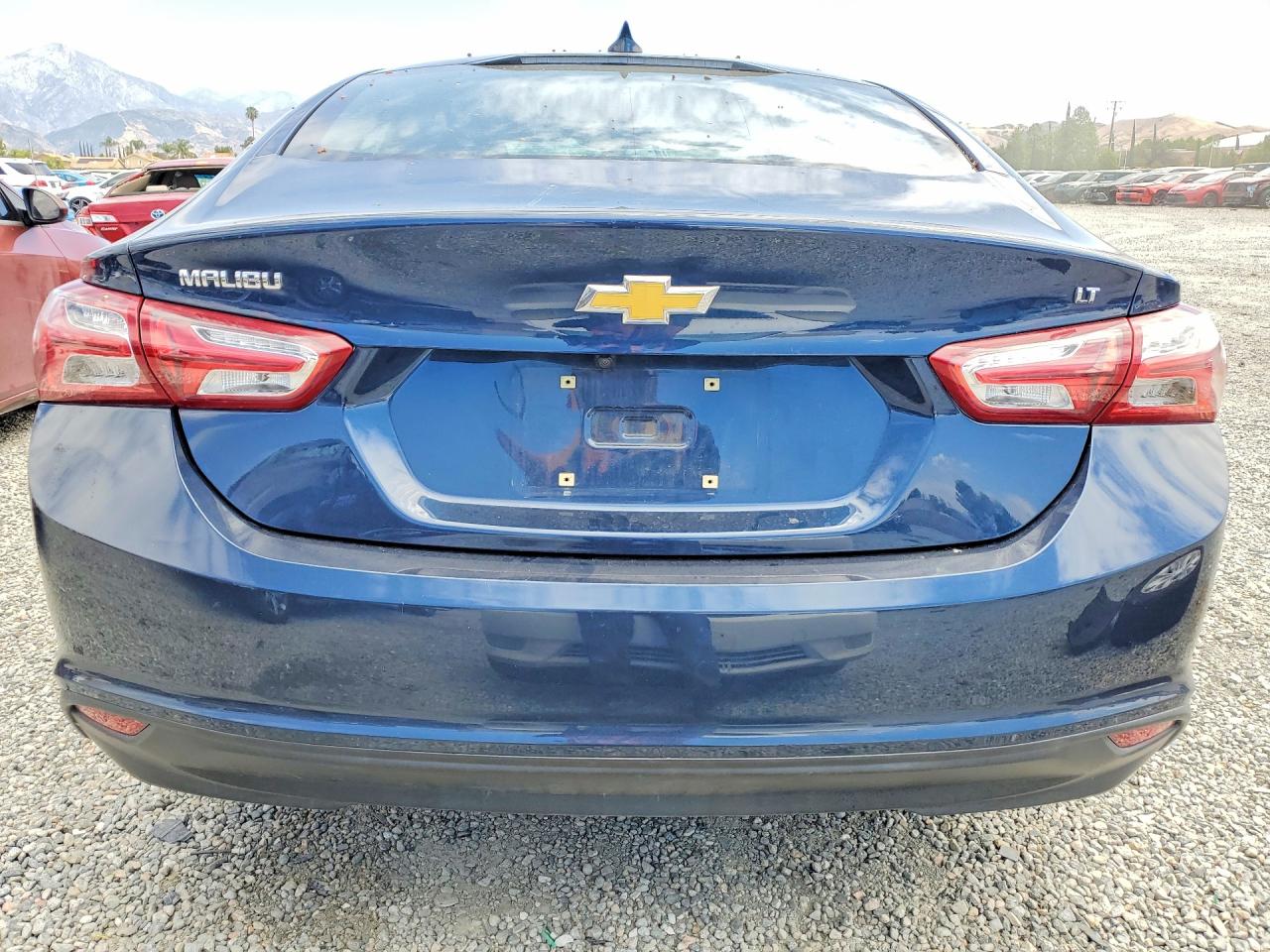 2022 CHEVROLET MALIBU LT photo 6