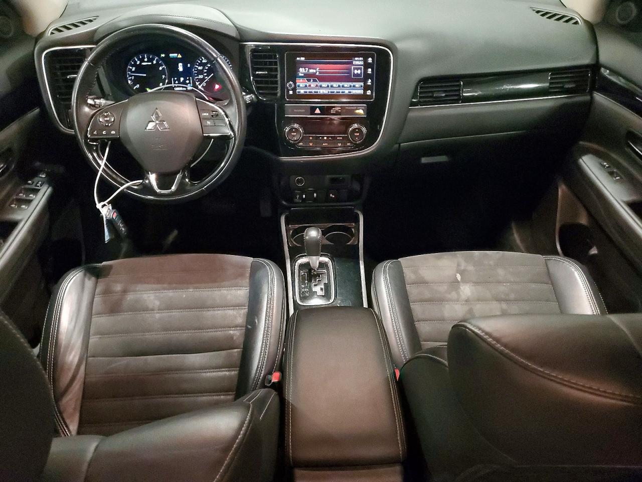2019 MITSUBISHI OUTLANDER SE photo 22