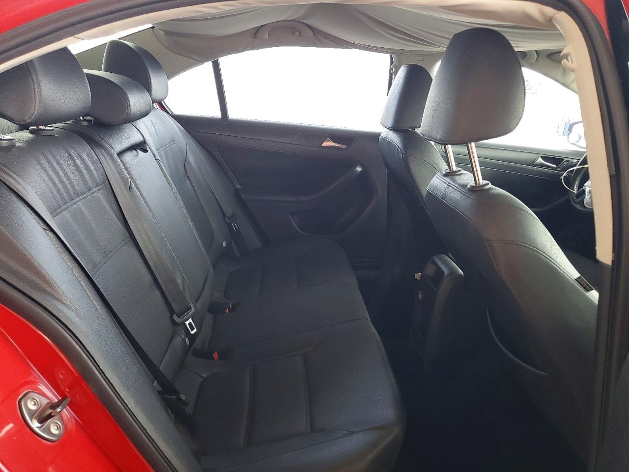 2011 VOLKSWAGEN JETTA SE photo 19
