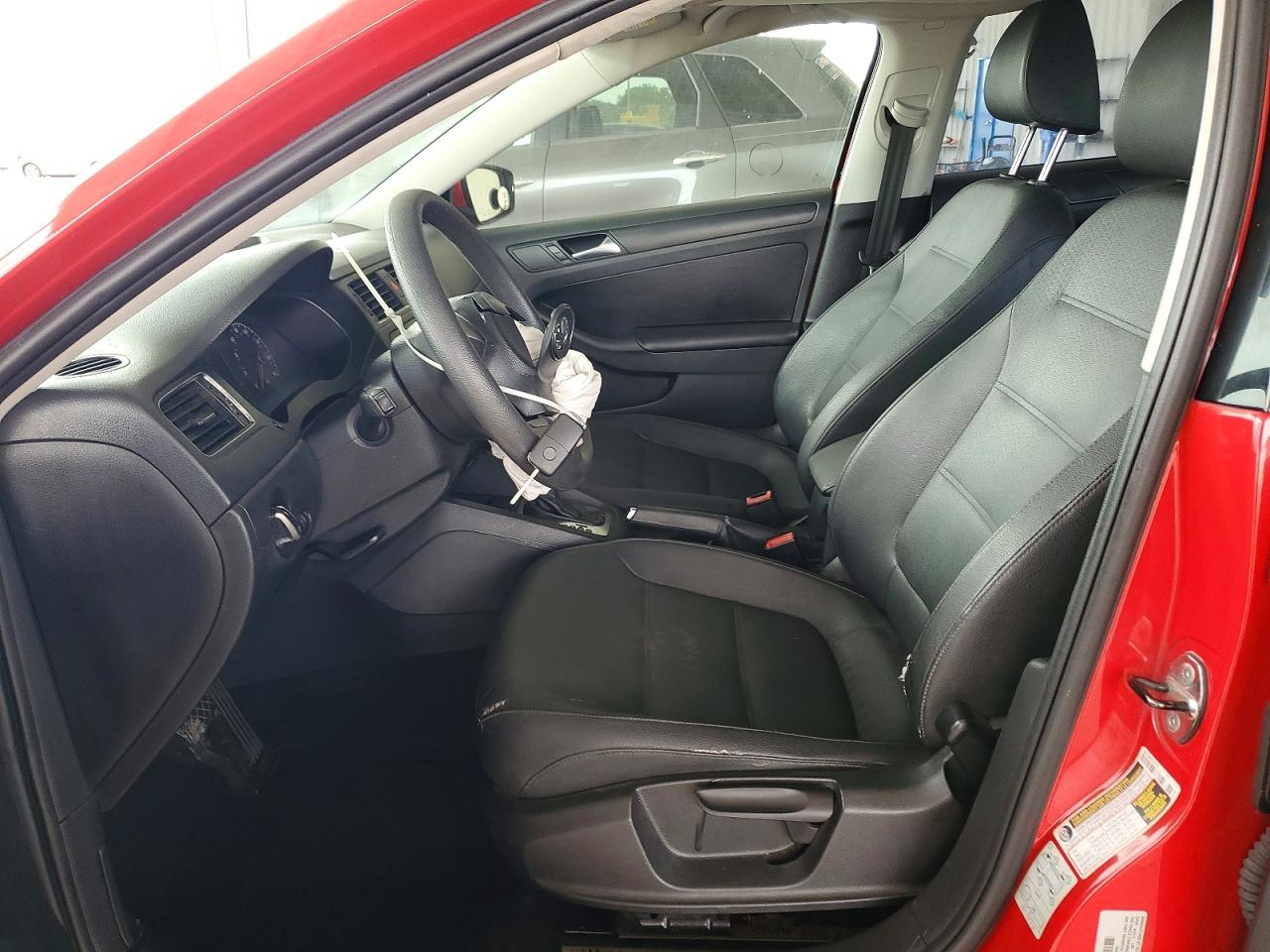2011 VOLKSWAGEN JETTA SE photo 13